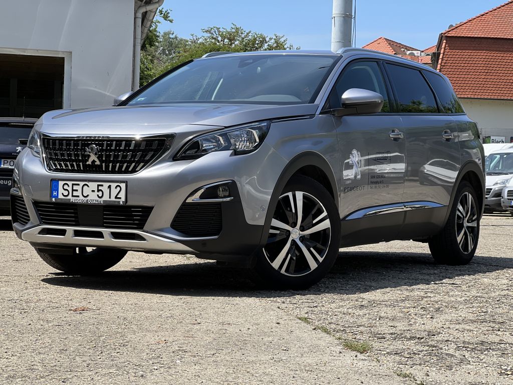 Peugeot 5008 SUV